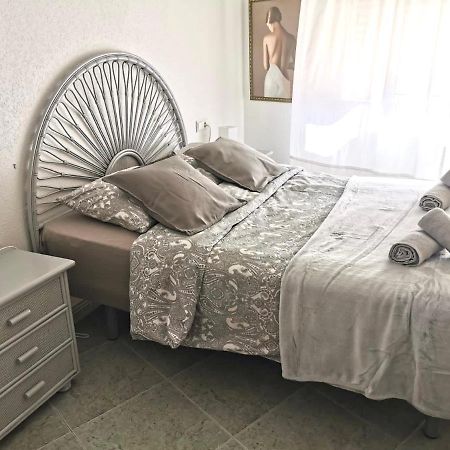 Apartamento Maria Los Locos Torrevieja Dış mekan fotoğraf